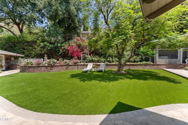 2210 Brambling Lane, Pasadena CA: https://media.crmls.org/mediaz/9b40009a-31de-4944-8fc1-102f45401df8.jpg