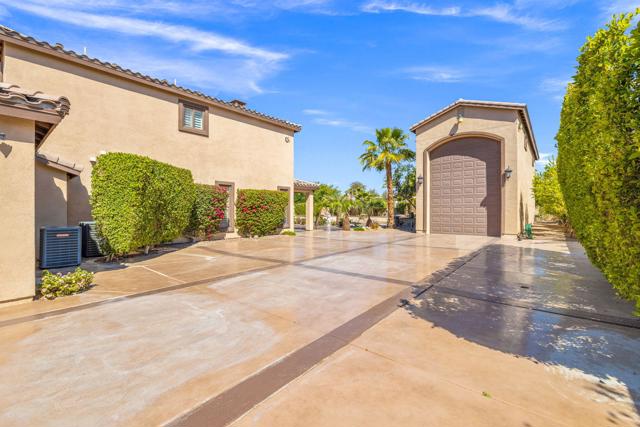 78702 Sophia Circle, Bermuda Dunes CA: https://media.crmls.org/mediaz/9b40fb3f-4ec7-45f2-a711-fb35b31a724d.jpg
