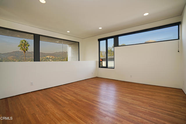 1325 Linda Rosa Avenue, Los Angeles CA: https://media.crmls.org/mediaz/9b410015-f402-4b6b-98ba-1dd4a7273277.jpg