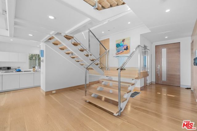 24380 Malibu Road, Malibu CA: https://media.crmls.org/mediaz/9b41a8d6-8ee0-4557-b640-6a06a4cec7b7.jpg