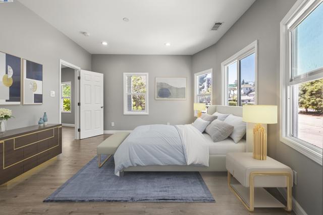 193 W Macarthur Blvd, Oakland CA: https://media.crmls.org/mediaz/9b427245-6cd0-42a6-b543-02ae6ece0e64.jpg