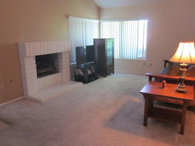 10706 Esmeraldas Dr, San Diego CA: https://media.crmls.org/mediaz/9b429c0b-2fb6-4fe8-9c2c-52692d7b0907.jpg