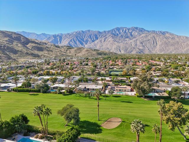 2463 S Broadmoor Drive, Palm Springs CA: https://media.crmls.org/mediaz/9b430807-8cec-46ba-a151-ce426a44cb95.jpg