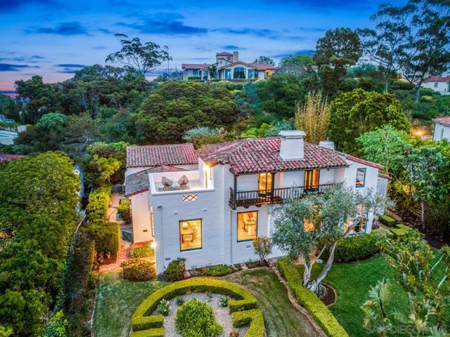 7316 Encelia Dr., La Jolla CA: https://media.crmls.org/mediaz/9b43ab1b-fc20-4bc7-b944-879fd5a0b706.jpg