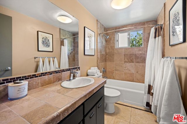 840 Cheltenham Road, Santa Barbara CA: https://media.crmls.org/mediaz/9b449721-b43e-4a1a-b17d-18ae5ced247d.jpg