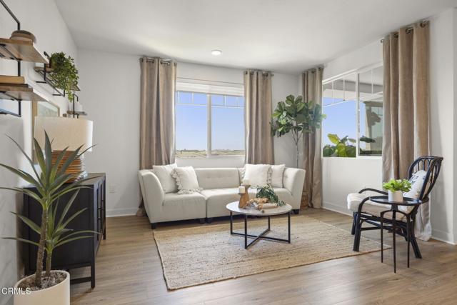 2870 Wagon Wheel Road, Oxnard CA: https://media.crmls.org/mediaz/9b44b592-c480-4f41-90d3-eaa23dc64e10.jpg