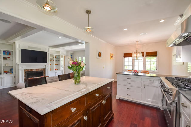 1908 Warwick Road, San Marino CA: https://media.crmls.org/mediaz/9b464b5a-c744-45e4-8ebc-21957068b51b.jpg