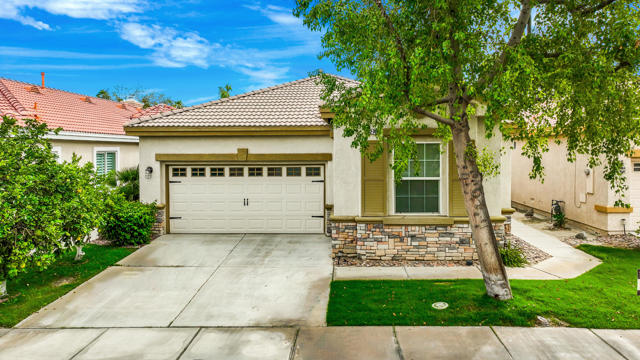 82745 Odlum Drive, Indio CA: https://media.crmls.org/mediaz/9b464cba-79b2-4f56-9247-dcf1701db968.jpg
