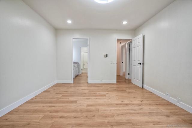 10143 Caminito Volar, San Diego CA: https://media.crmls.org/mediaz/9b4694e0-e195-4e96-9b24-f7ad6eb35c3f.jpg