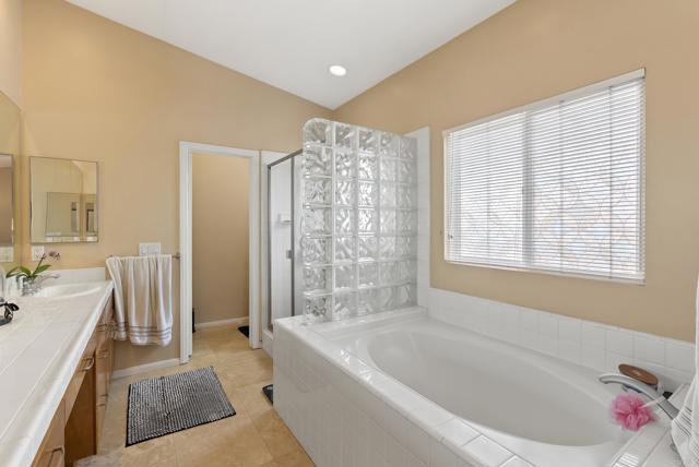 Detail Gallery Image 37 of 73 For 535 F Ave #4,  Coronado,  CA 92118 - 3 Beds | 2 Baths