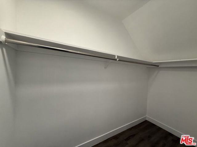 1625 Franklin Street, Santa Monica CA: https://media.crmls.org/mediaz/9b472a81-4129-4911-86cc-130fd3b4fcd4.jpg