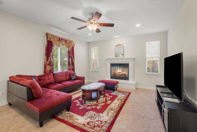 5871 Masoni Place, Gilroy CA: https://media.crmls.org/mediaz/9b484b52-a218-41d8-8dca-0bec2cb19c1a.jpg