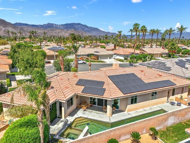 44476 Hazel Canyon Lane, Palm Desert CA: https://media.crmls.org/mediaz/9b4ac9c0-47d0-4ab2-959d-56ce63f0f04d.jpg