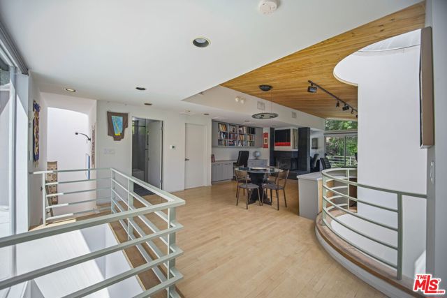 13044 Sky Valley Road, Los Angeles CA: https://media.crmls.org/mediaz/9b4ae06a-a266-4994-9fe4-1290e7be8045.jpg