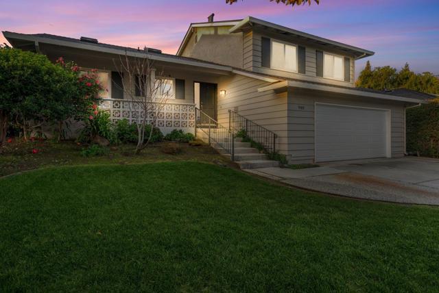 Image 0 of 49 For 940 Erica Drive