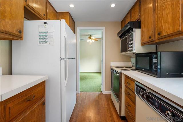 13334 Barbados Way, Del Mar CA: https://media.crmls.org/mediaz/9b4b880b-3cc1-47f3-bc0e-849128b3795d.jpg