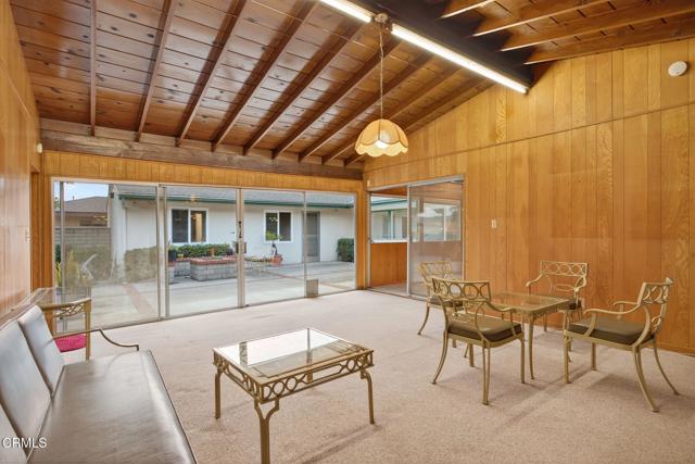 640 Fernwood Drive, Oxnard CA: https://media.crmls.org/mediaz/9b4bccad-282d-4243-b592-4c3e90c8faf5.jpg
