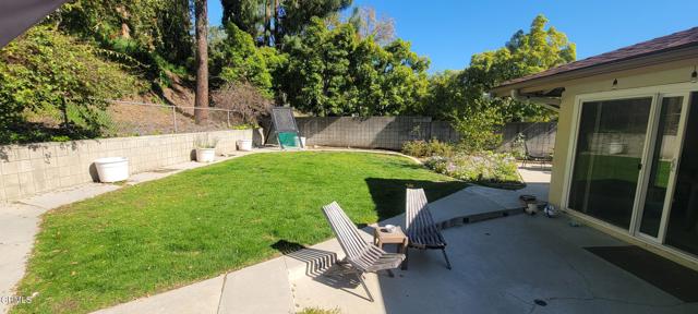 5222 Haskell Street, La Canada Flintridge CA: https://media.crmls.org/mediaz/9b4c094a-944e-42c5-9b8e-2696c048a8b7.jpg
