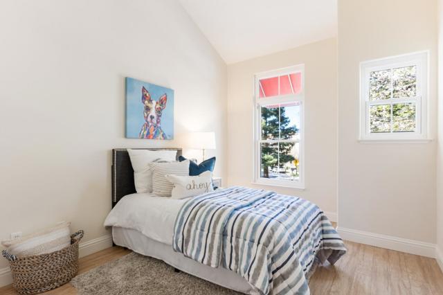121 Pacchetti Way, Mountain View CA: https://media.crmls.org/mediaz/9b4c27b1-7894-42ed-9524-38244b38f6c2.jpg