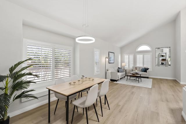 Detail Gallery Image 12 of 48 For 11673 Calle Simpson, El Cajon,  CA 92019 - 4 Beds | 2/1 Baths