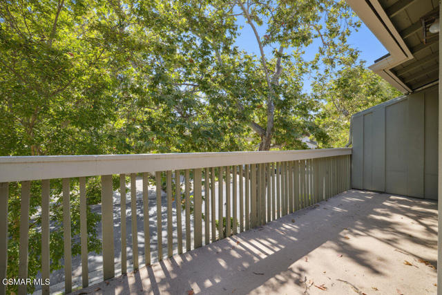 2619 Calle Hermosa, Thousand Oaks CA: https://media.crmls.org/mediaz/9b4c7d54-dadb-4a51-bfb8-60dff8bf0fcf.jpg