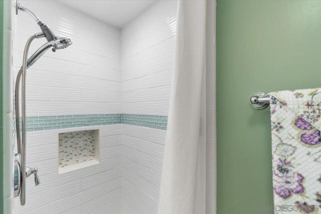 5217 Mount Alifan Dr, San Diego CA: https://media.crmls.org/mediaz/9b4d788f-3bd5-4b49-8b3f-a4ed7de8ab2e.jpg