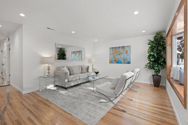 788 Mayten Tree Court, Sunnyvale CA: https://media.crmls.org/mediaz/9b4e0578-91ad-4db3-906f-d7e174835ed7.jpg