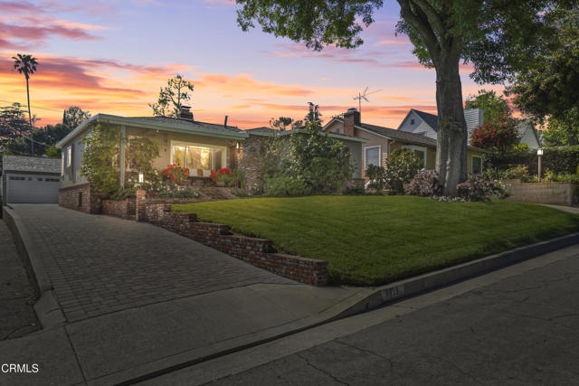 Detail Gallery Image 1 of 1 For 4819 Grand Ave, La Canada Flintridge,  CA 91011 - 3 Beds | 2 Baths