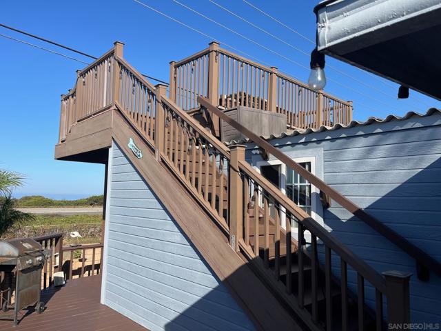 6550 Ponto Dr, Carlsbad CA: https://media.crmls.org/mediaz/9b5075b5-82ac-47b2-9b40-89d6a45f7b18.jpg