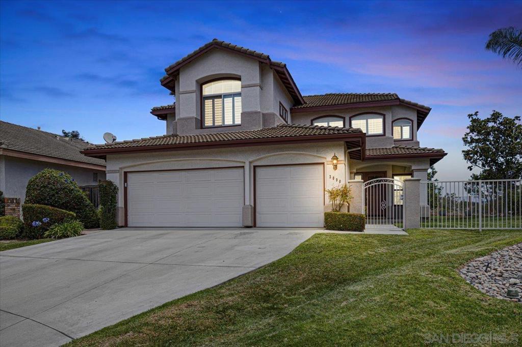 2090 Grand View Glen