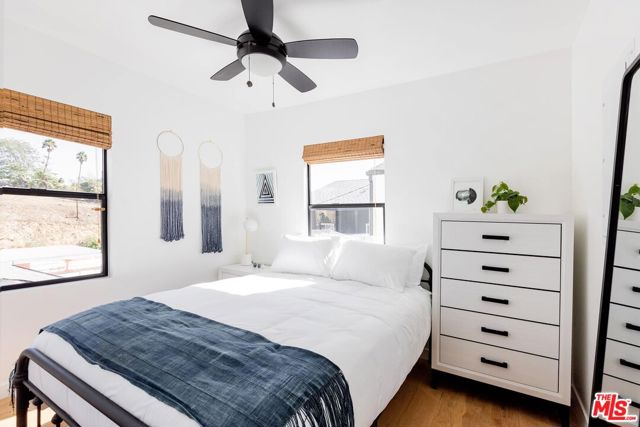 1236 W Sunset Boulevard, Los Angeles CA: https://media.crmls.org/mediaz/9b511b9c-2fb7-480e-a597-5a2c36033fdf.jpg