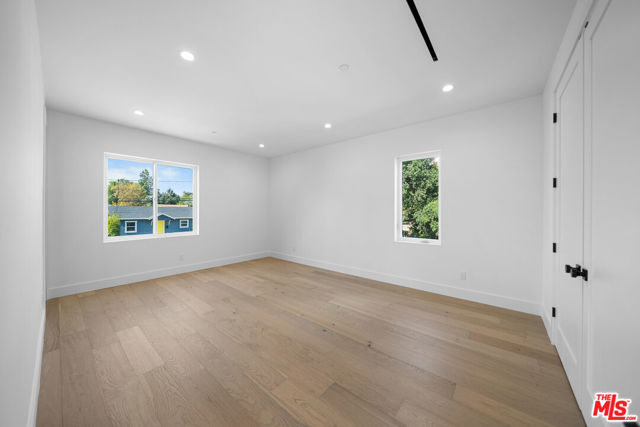 1688 N Sierra Bonita Avenue, Pasadena CA: https://media.crmls.org/mediaz/9b51474b-cb73-4137-9e11-c149266c82f3.jpg