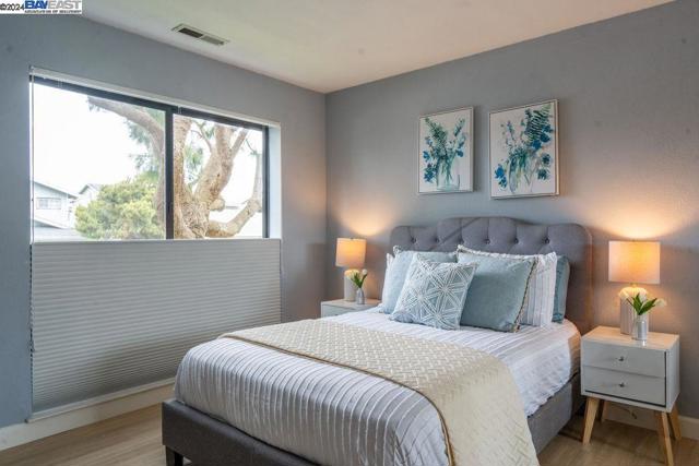 402 Laurel, Half Moon Bay, California 94019, 2 Bedrooms Bedrooms, ,2 BathroomsBathrooms,Condominium,For Sale,Laurel,41067718