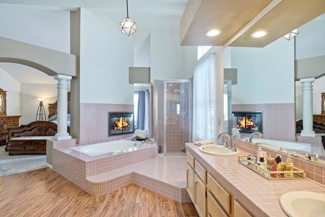 3737 Hillview Way, Oceanside CA: https://media.crmls.org/mediaz/9b52d6d6-d25d-46f6-a9d0-0e875179dbea.jpg