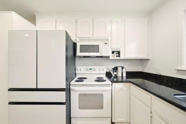 1704 Zinnia Lane, San Jose CA: https://media.crmls.org/mediaz/9b543f1a-c36b-4c14-b7eb-d96962061c5f.jpg