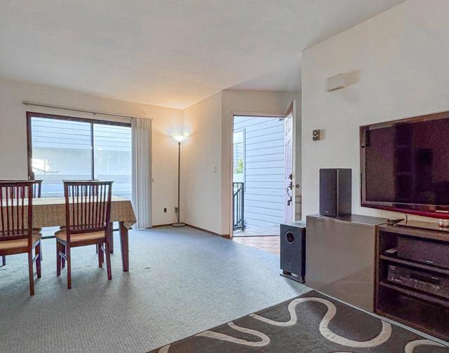 6923 Chantel Court, San Jose CA: https://media.crmls.org/mediaz/9b54ac14-2b25-41ac-94b0-440b49481563.jpg