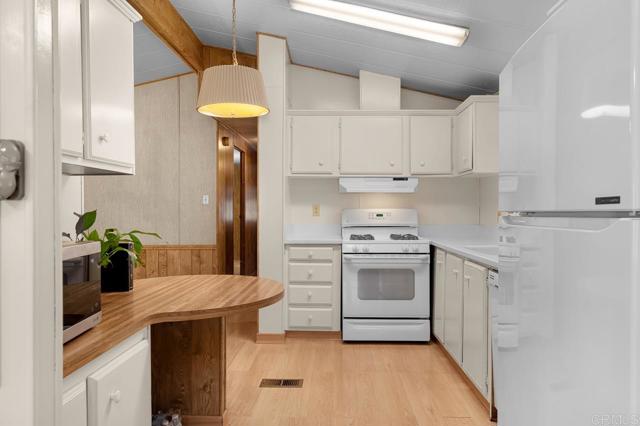 Detail Gallery Image 2 of 28 For 11949 Riverside Dr #133,  Lakeside,  CA 92040 - 2 Beds | 2 Baths