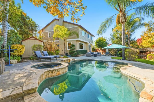 18 Sherman Court, Scotts Valley CA: https://media.crmls.org/mediaz/9b54d871-d6cd-4ecf-be9d-11a0042fd19b.jpg