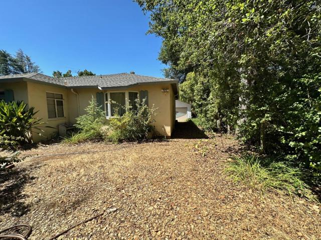399 Hawthorne Avenue, Los Altos CA: https://media.crmls.org/mediaz/9b55fdac-91bf-4d1a-9ae5-30145bff0550.jpg