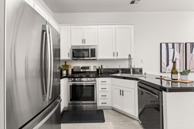 5666 Belleza Drive, Pleasanton CA: https://media.crmls.org/mediaz/9b566627-924c-4c09-91fc-b28a03eaca60.jpg