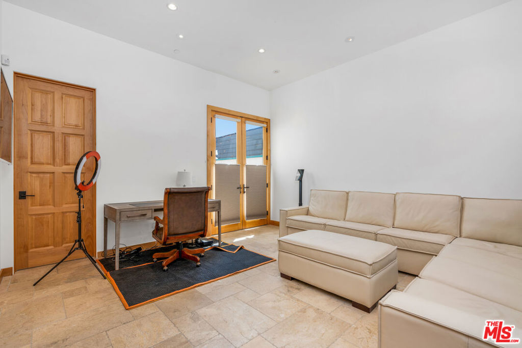 MLS #25612619 image #15