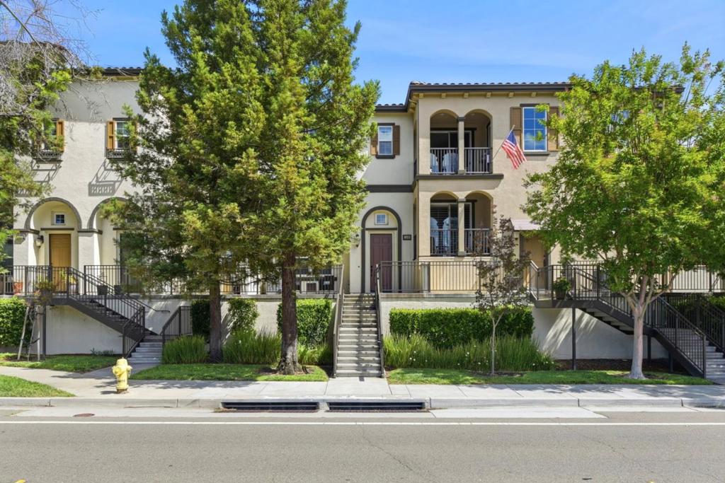 2149 Samaritan Drive