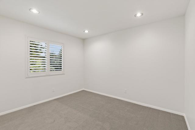 Detail Gallery Image 24 of 54 For 26332 Sky Dr, Escondido,  CA 92026 - 3 Beds | 2/1 Baths