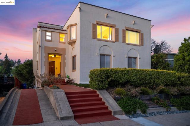 1222 Hollywood Ave, Oakland CA: https://media.crmls.org/mediaz/9b577854-e739-43c2-917e-b044fde2200b.jpg