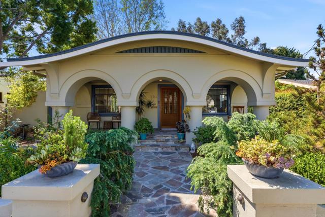 Detail Gallery Image 3 of 44 For 4262 Sierra Vista, San Diego,  CA 92103 - 2 Beds | 1/1 Baths