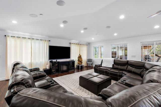 1575 Military Avenue, Seaside CA: https://media.crmls.org/mediaz/9b582243-100f-41b2-aa3c-c7e2490d2af4.jpg