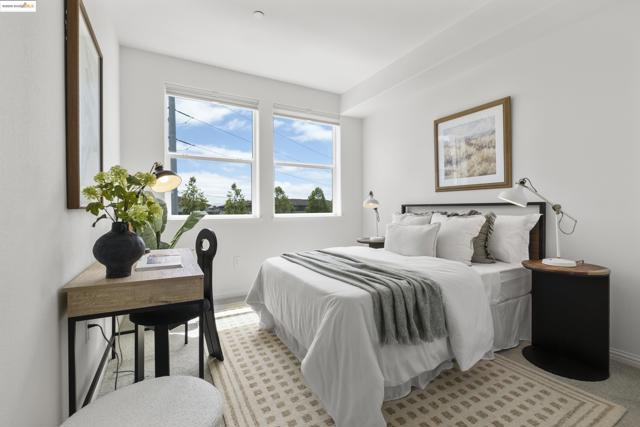 2818 Fifth Street, Alameda CA: https://media.crmls.org/mediaz/9b5841f7-c965-4fd1-8ed2-9145786a9ce0.jpg