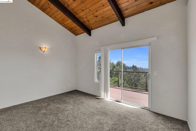 2001 Manzanita Dr, Oakland CA: https://media.crmls.org/mediaz/9b592c54-92b6-468a-b32b-f6cae9518328.jpg
