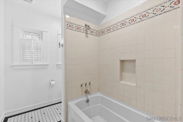3031 Ibsen St, San Diego CA: https://media.crmls.org/mediaz/9b5957cf-0b12-4cd2-a5fa-33042e42f23e.jpg