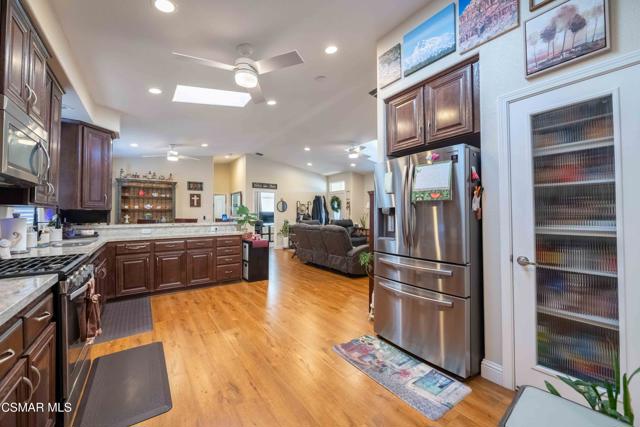 1 Ortega Drive, Newbury Park CA: https://media.crmls.org/mediaz/9b5a71f3-ffa4-49a5-8ced-c869c4231ad7.jpg